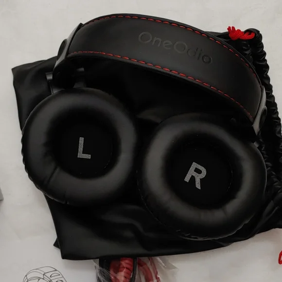 OneOdio Pro-10 Headphones, New - Picture 4 of 4